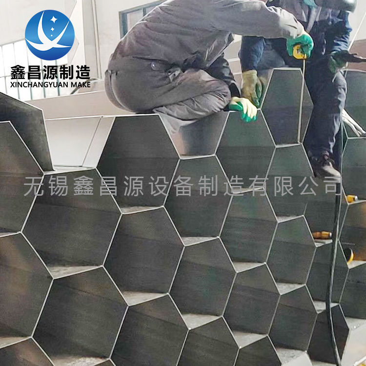一種集塵板、集塵極及移動(dòng)式靜電除塵裝置的制作方法